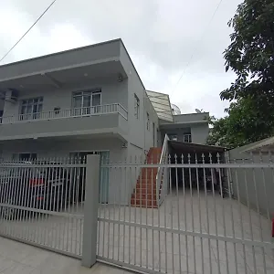 pequeno-mas-aconchegante.santa-catarina-brasil.com/