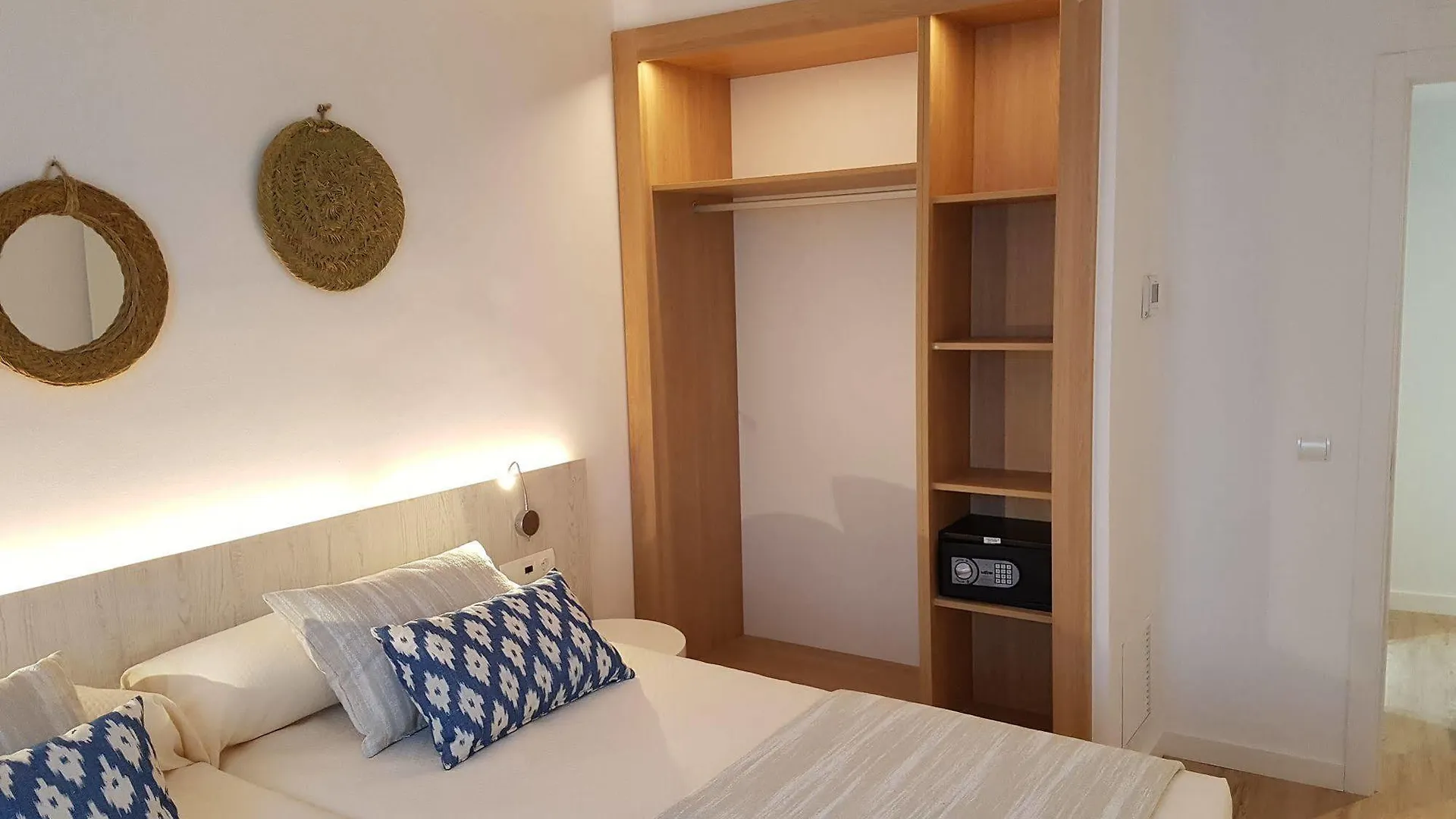 Apartamentos Ses Roquetes Can Picafort  0*, Can Picafort (Mallorca)